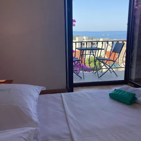아파트 Seaview Maki With 2 Bedrooms A Private Balcony And Parking Garage *